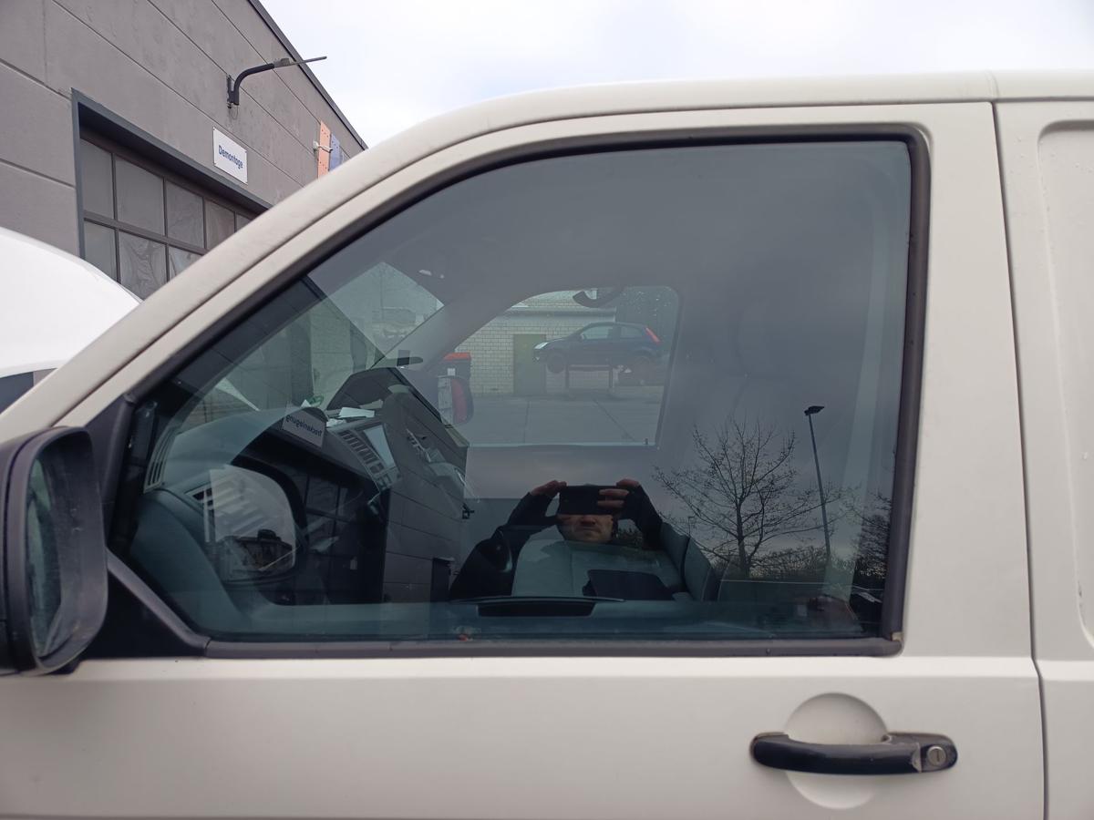 VW T5 7H Transporter original T&uuml;rscheibe vorn links Fahrerfenster Bj 2006