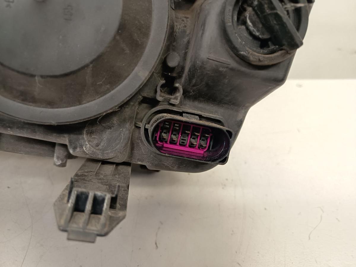 Ford Focus C-Max original Scheinwerfer rechts Halogen Facelift Bj 2009