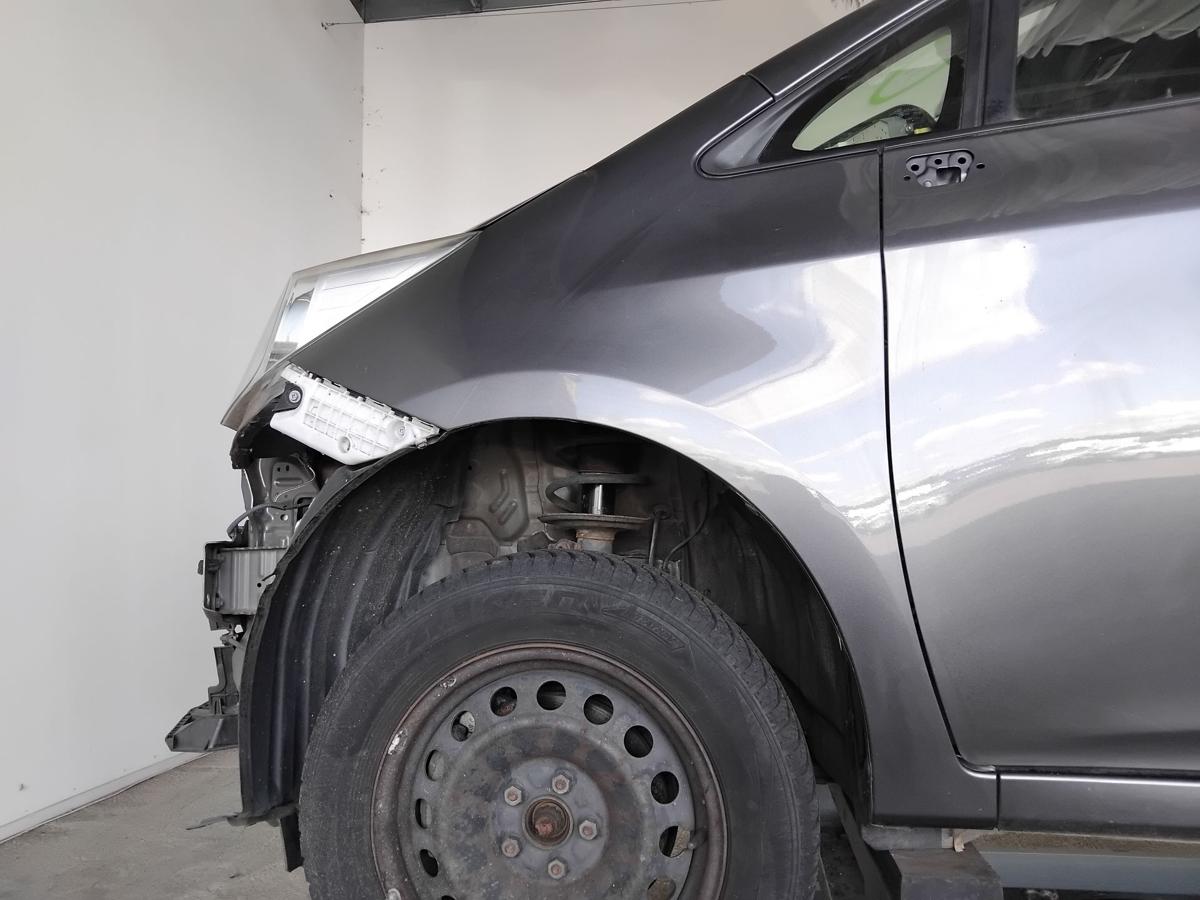 Toyota Verso-S original Kotfl&uuml;gel vorn links 1G3 magneticgrey BJ2013