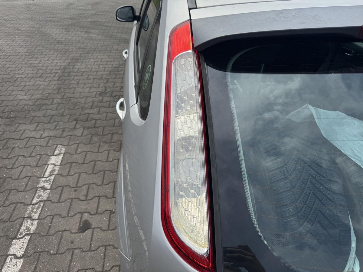 Ford Focus 2 original R&uuml;cklicht R&uuml;ckleuchte Schlussleuchte links Flie&szlig;heck Facelift Bj.2009