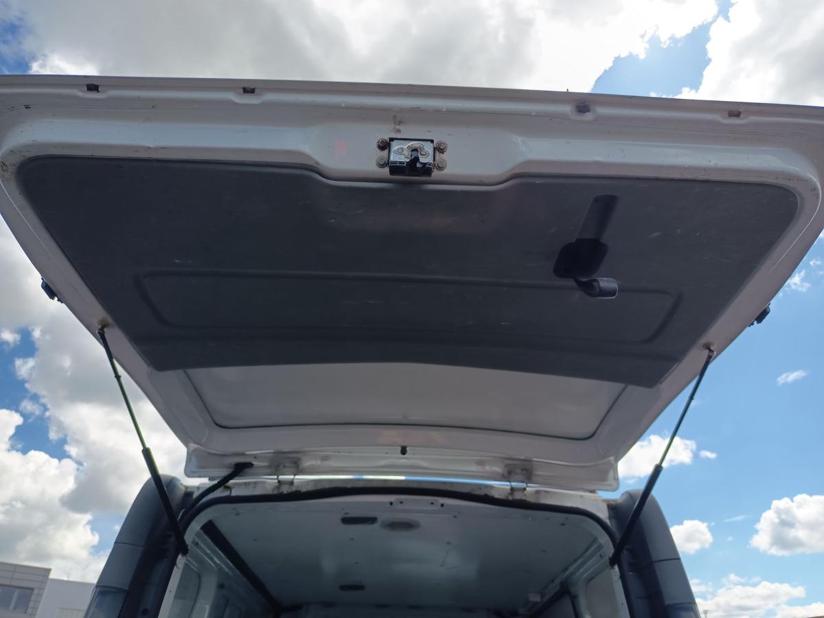 Opel Vivaro A original Heckklappe ohne Scheibe L474 Casablancawei&szlig; Bj 2005