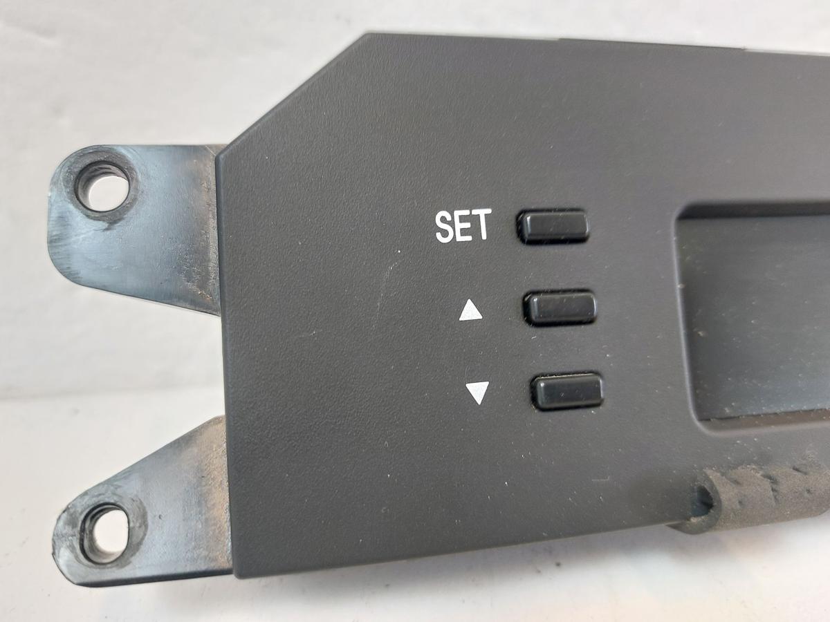 Hyundai i20 PB Display Bordcomputer Uhr Anzeige Mittelkonsole OEM