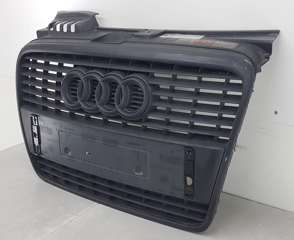 Audi A4 8E Kühlergrill 8E0853651Q Bj2006 schwarz Singleframe