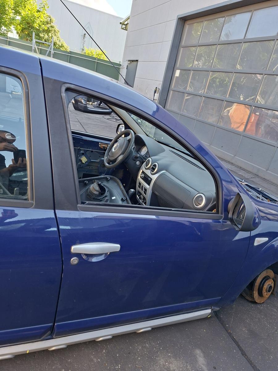 Dacia Sandero original Tür vorn rechts EZ 2010 OV61H-Blue Marine