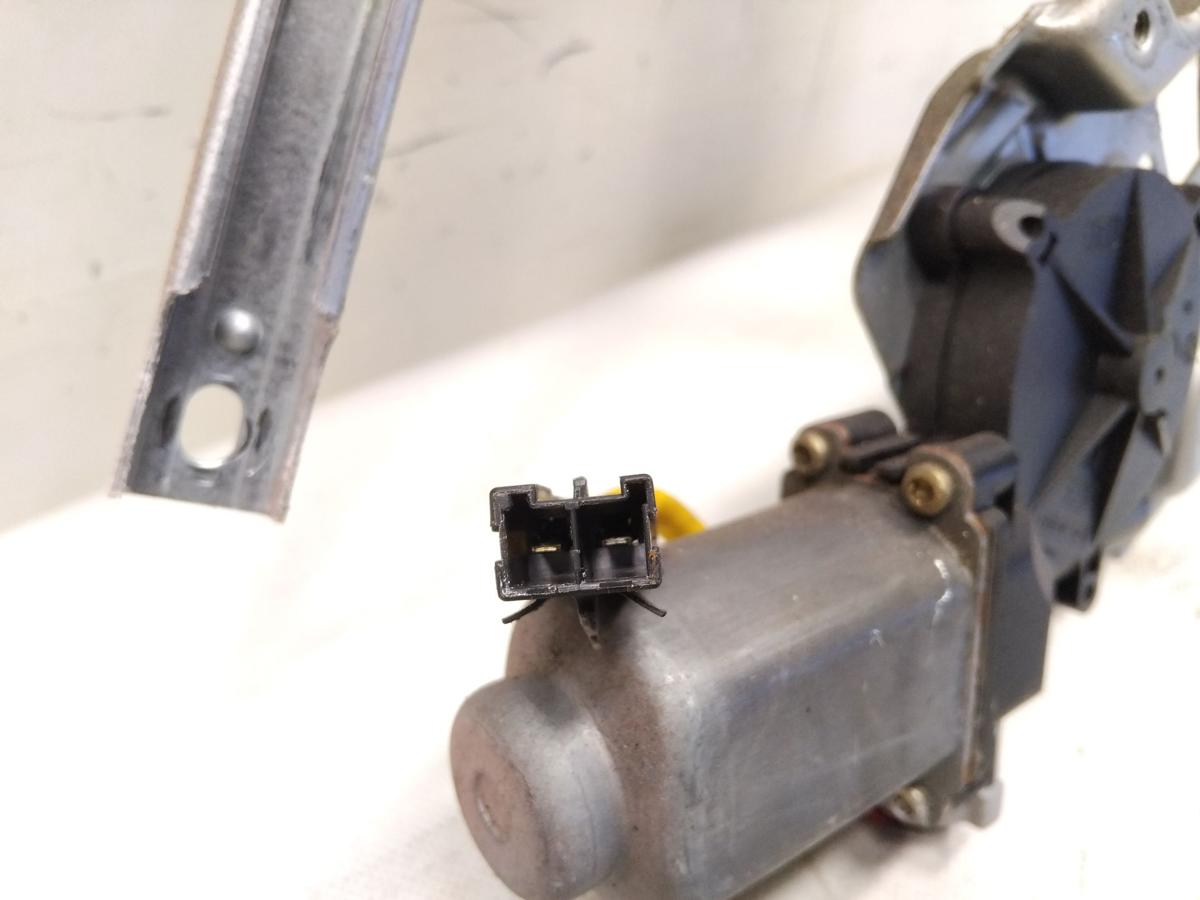 Nissan Micra K11 original Fensterheber vorn rechts elektrisch BJ2001 mit Motor