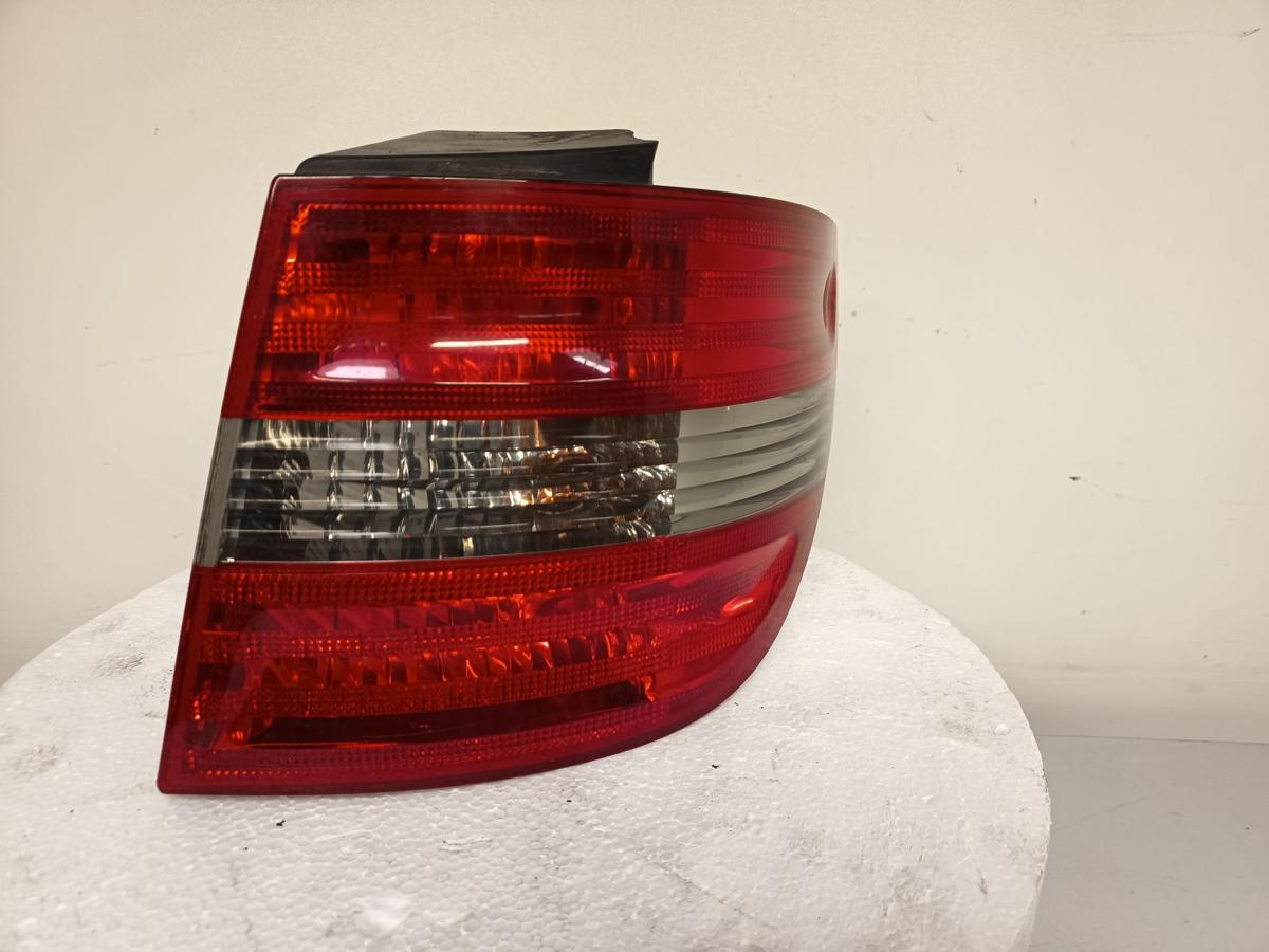 Mercedes B-Klasse W245 orig R&uuml;ckleuchte Heckleuchte rechts au&szlig;en Bj 2007