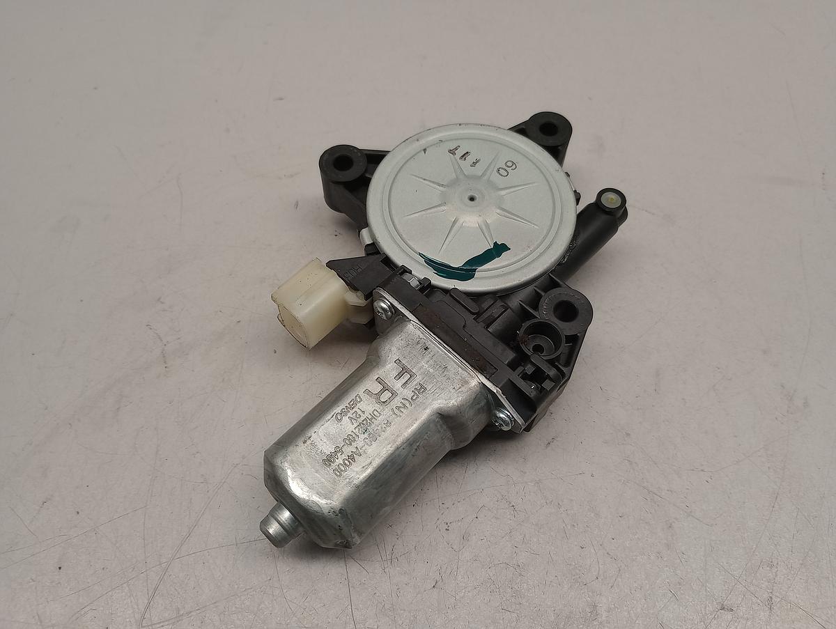 Kia Carens IV orig Motor Fensterheber vorne rechts 2 Pins 82460A4000 Bj 2018