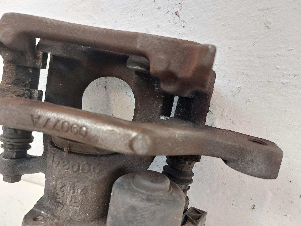 Nissan Qashqai J11 Bremssattel hinten rechts Sattel Bremszange elek Parkbremse