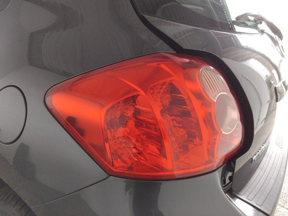 Toyota Auris E15 original Rückleuchte Schlussleuchte links BJ2007
