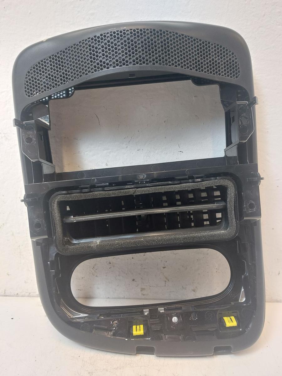 Renault Clio IV X98 TCe90 Luftd&uuml;sen mitte mit Radiorahmen Einbauschacht