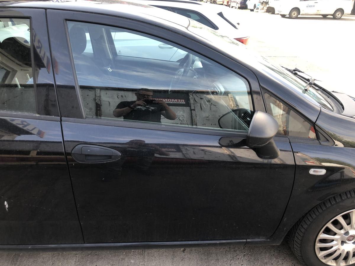 Fiat Punto EVO 199 T&uuml;rscheibe vorn rechts Scheibe nur 5 t&uuml;rig Colorglas