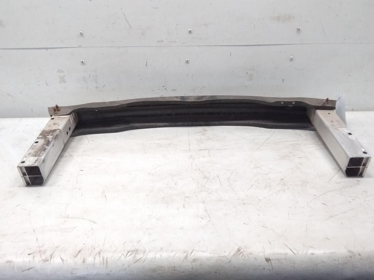 Audi A4 8K B8 Avant original Träger Verstärkung Stoßfänger hinten Bj.2010