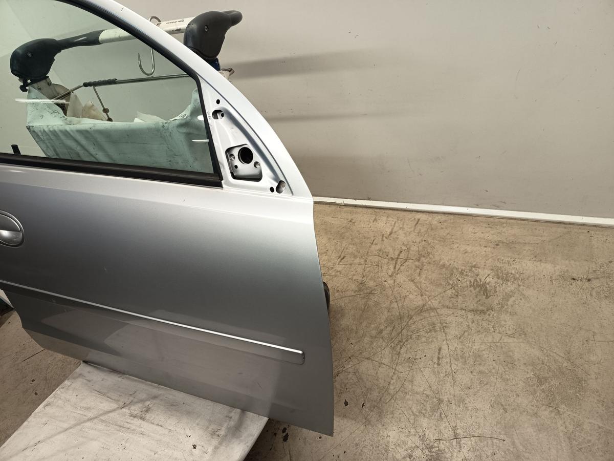 Opel Corsa C original Tür vorn rechts Beifahrer Z157 Starsilber III Bj 2006