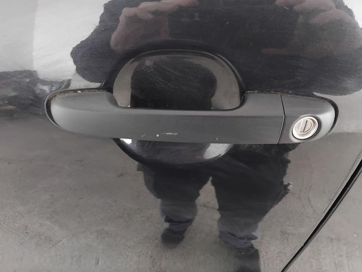 Hyundai i30 FD T&uuml;r vorn links Fahrert&uuml;r koreanische Produktion Flie&szlig;heck BJ2008