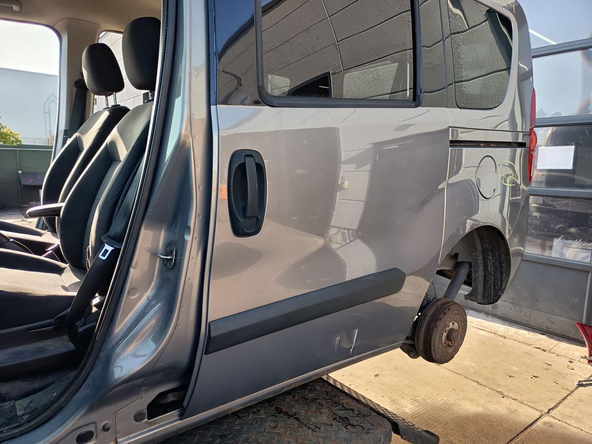 Opel Combo D original Schiebet&uuml;r hinten links Fond GJM Grau Baujahr 2012