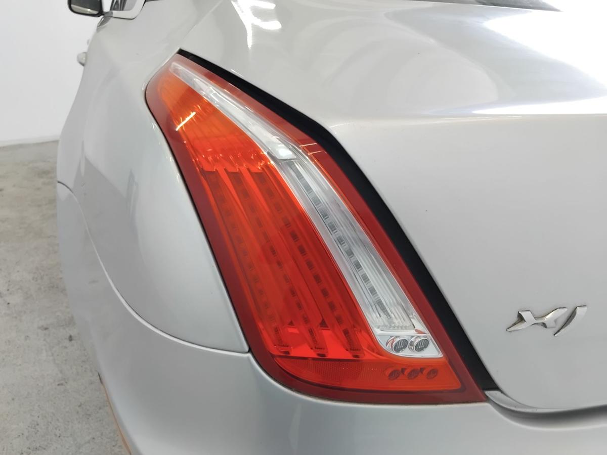 Jaguar XJ X351 original Rückleuchte Heckleuchte Schlussleuchte links BJ2011