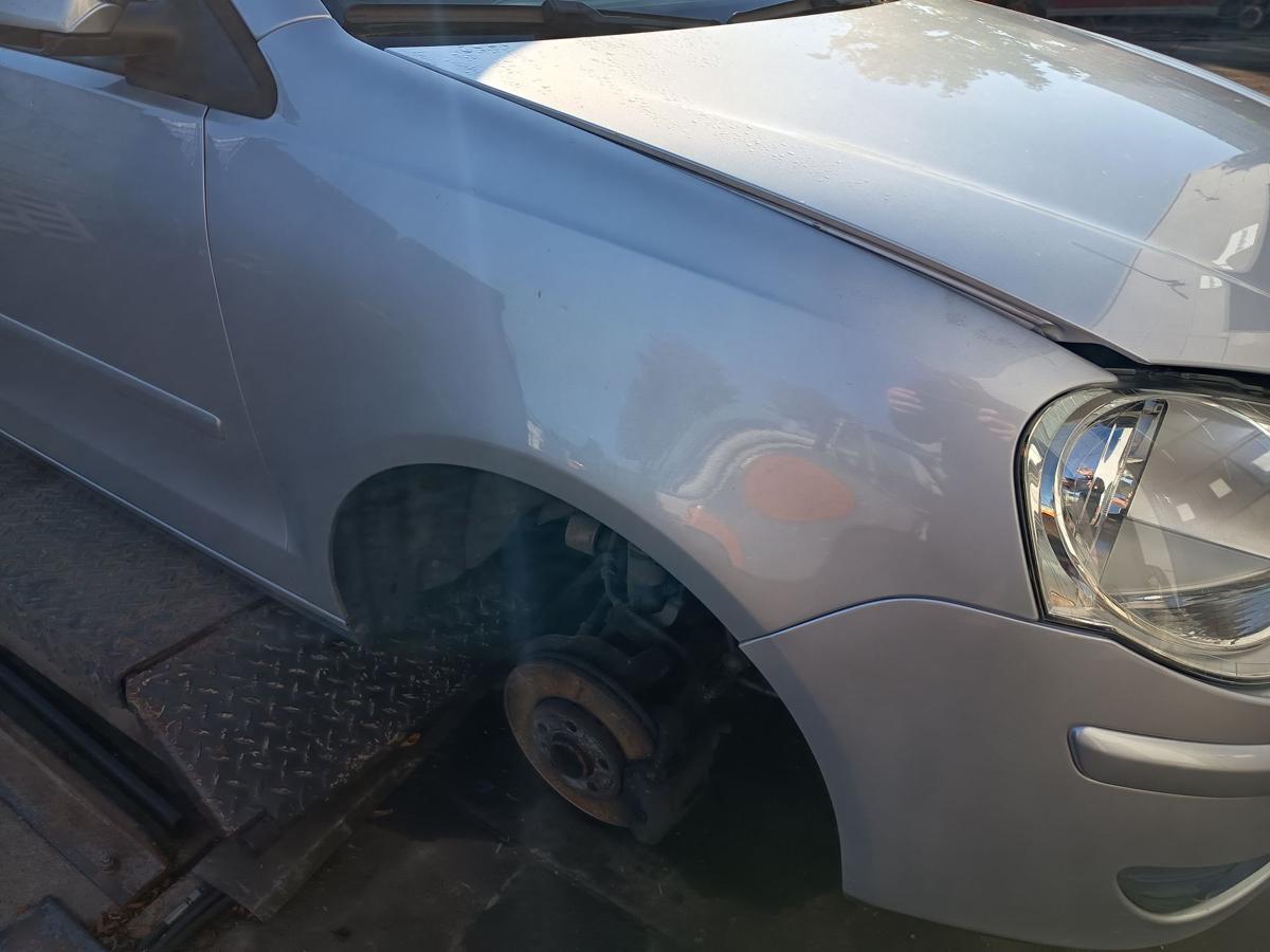 VW Polo 9N3 original Kotfl&uuml;gel rechts LA7W Reflexsilber Bj 08