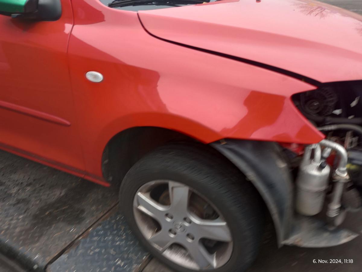 Mazda 2 DY orig Kotflügel rechts A3X Rot Facelift ab Bj 2005