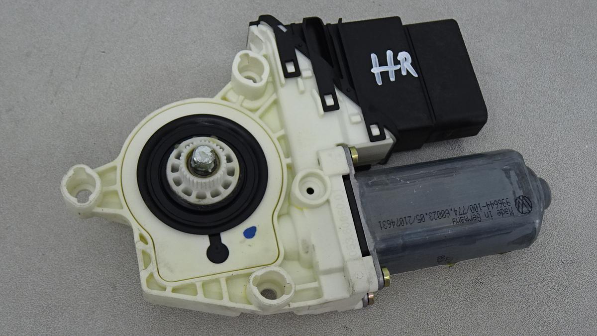 VW Touran 1T Bj2004 Fensterhebermotor hinten rechts 1K0959704B 993425100 Motor Fensterheber