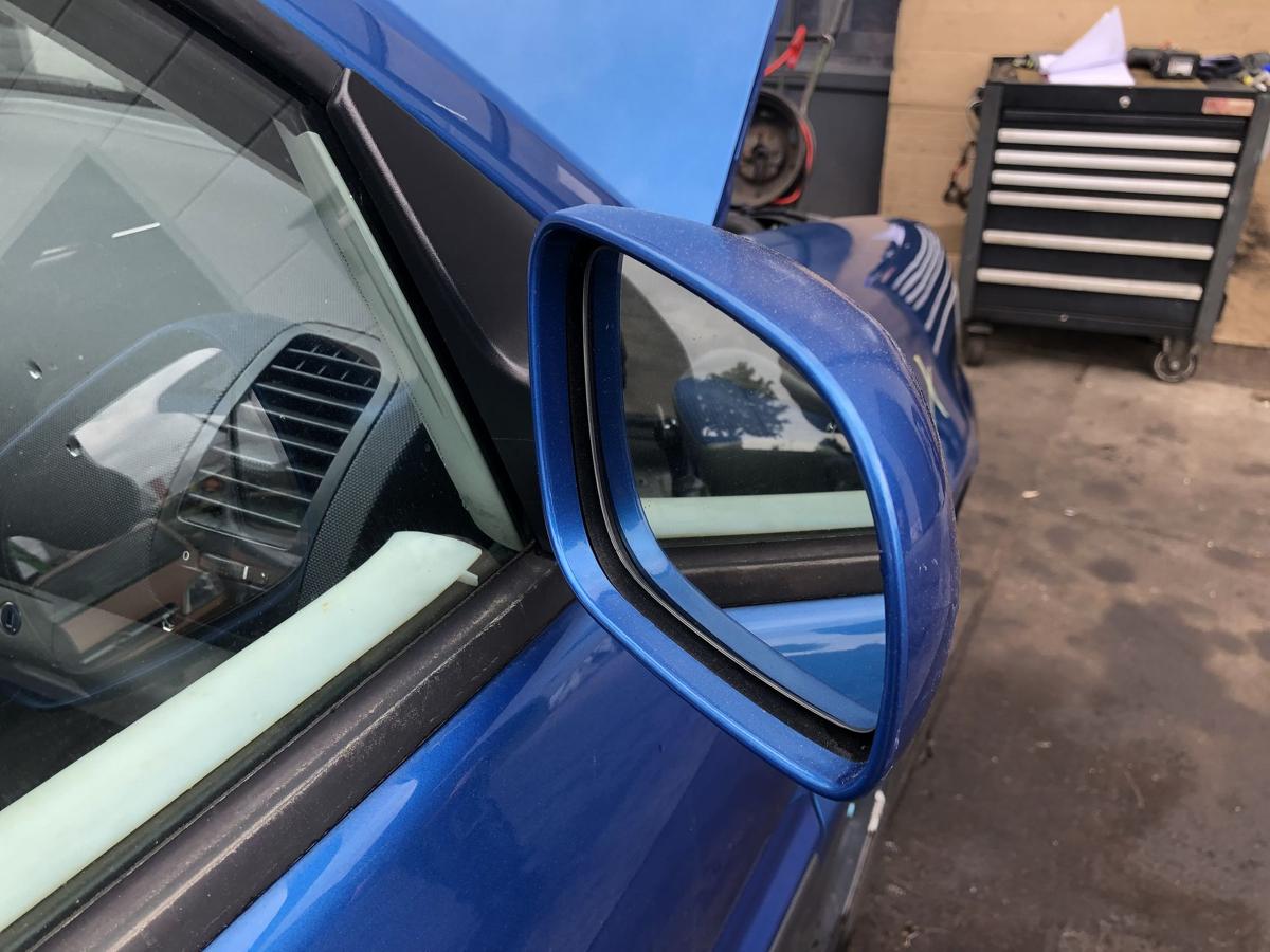 VW Polo 6N2 original Aussenspiegel rechts elektrisch A5M Mercatoblau Bj 2001