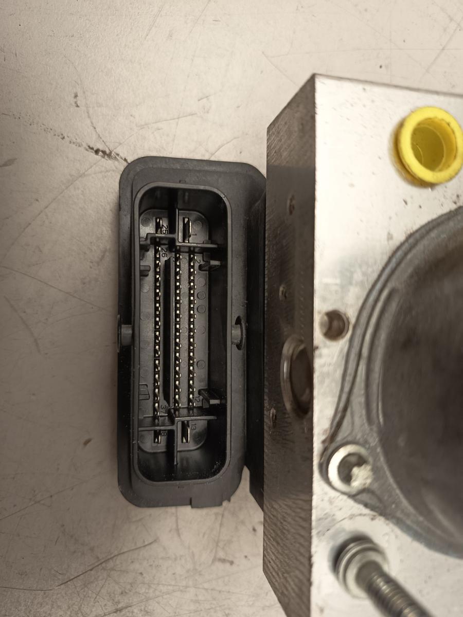 Tesla Model 3 original ABS Hydroaggregat 104474500B Baujahr 2021