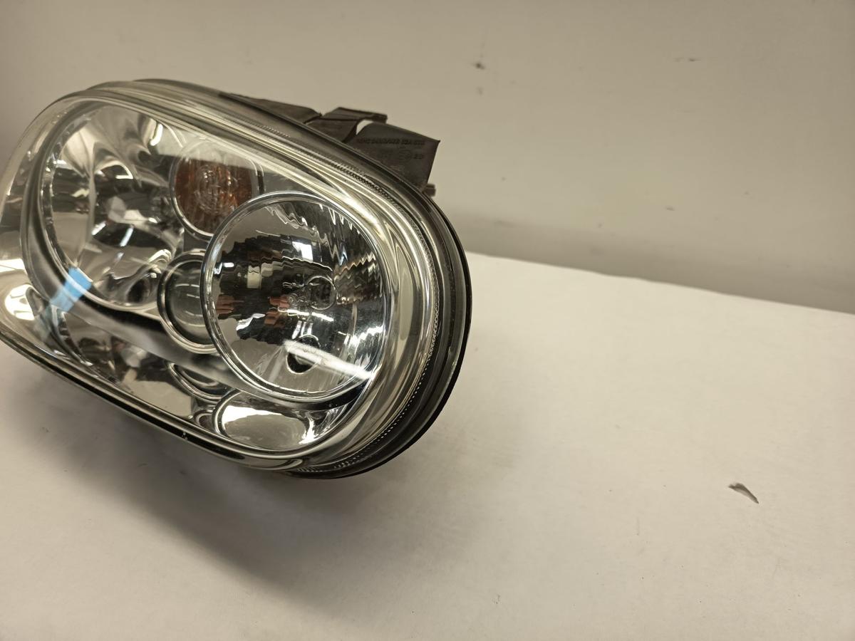 VW Golf IV orig Scheinwerfer vorn rechts Halogen 1J1941016K Bj 2002