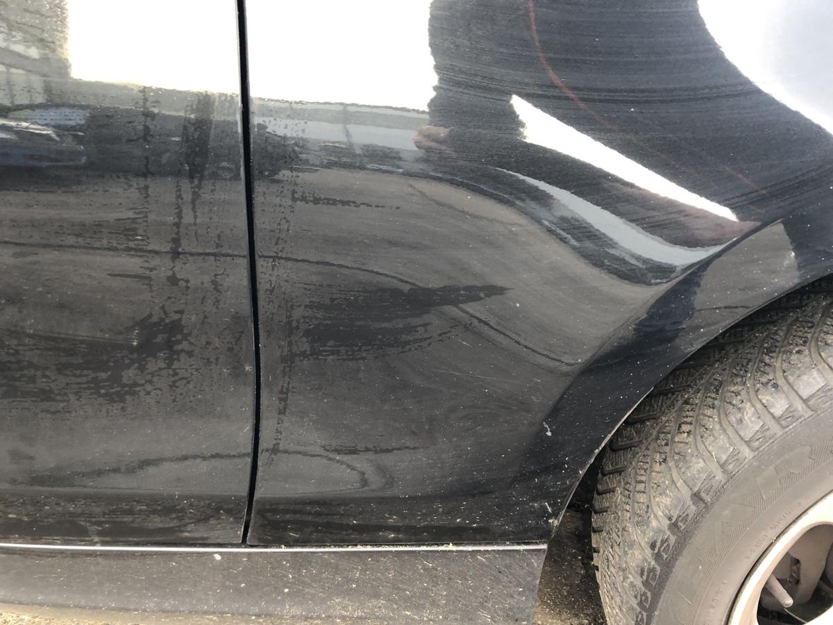 BMW 1er E87 LCI ab07 Kotflügel vorne rechts Beifahrer 475 Blacksapphire Fender