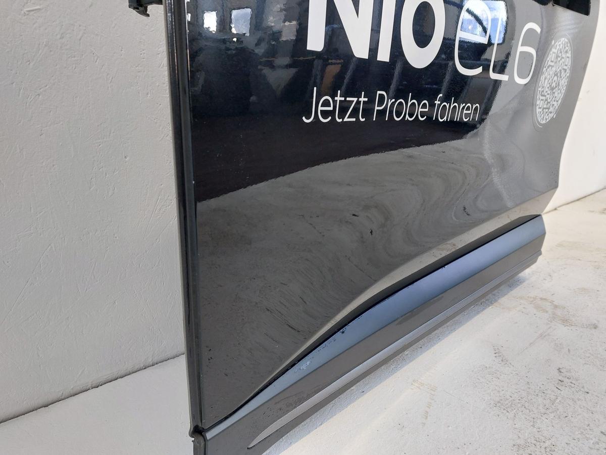 NIO EL6 Elektro SUV T&uuml;r vorn links Fahrert&uuml;r im Rohbau Rohbaut&uuml;r schwarz