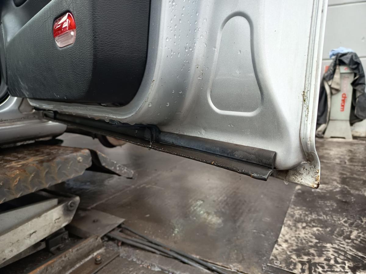 VW Golf IV Variant original T&uuml;r vorn rechts Beifahrer A7W Reflexsilber Bj 2003