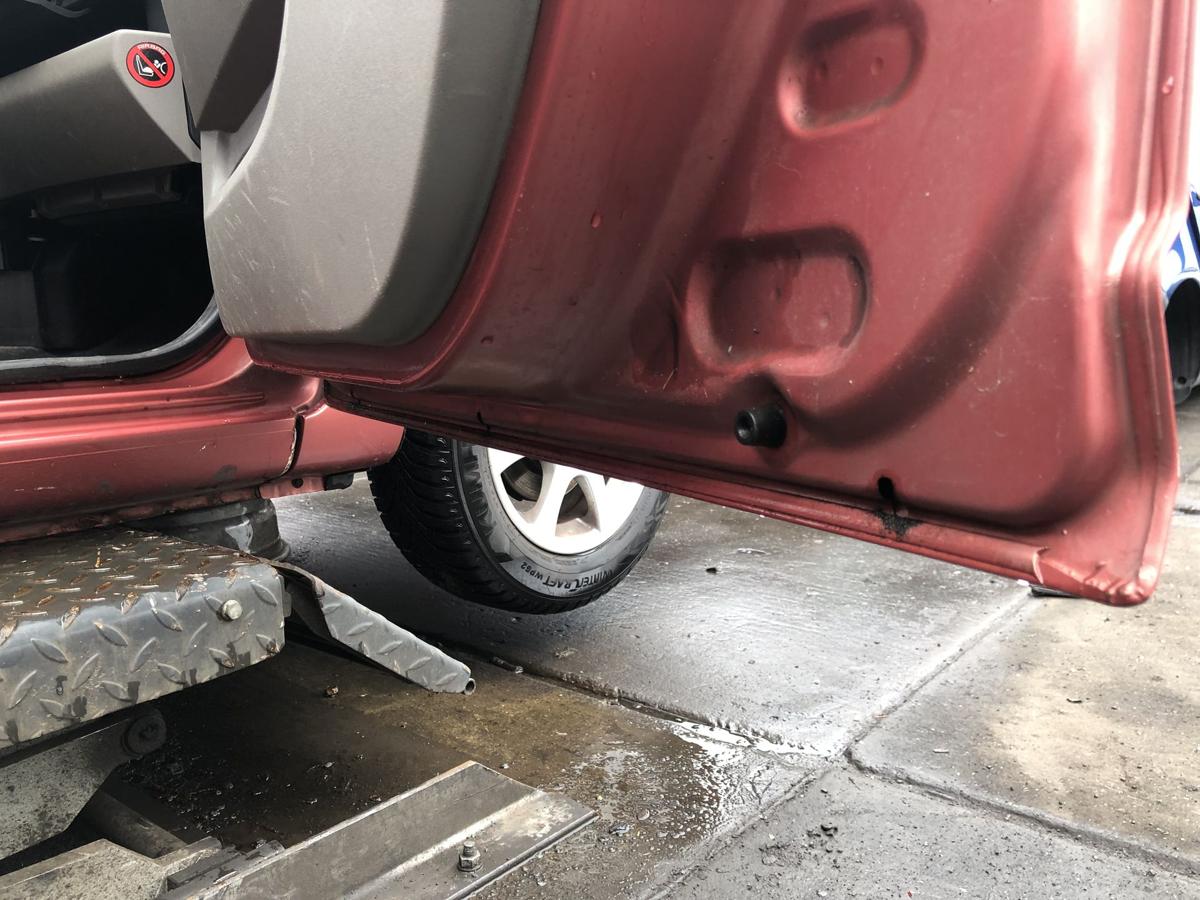 Daihatsu Sirion M300 original Tür vorn rechts Beifahrer R43 Korall Bj 2005