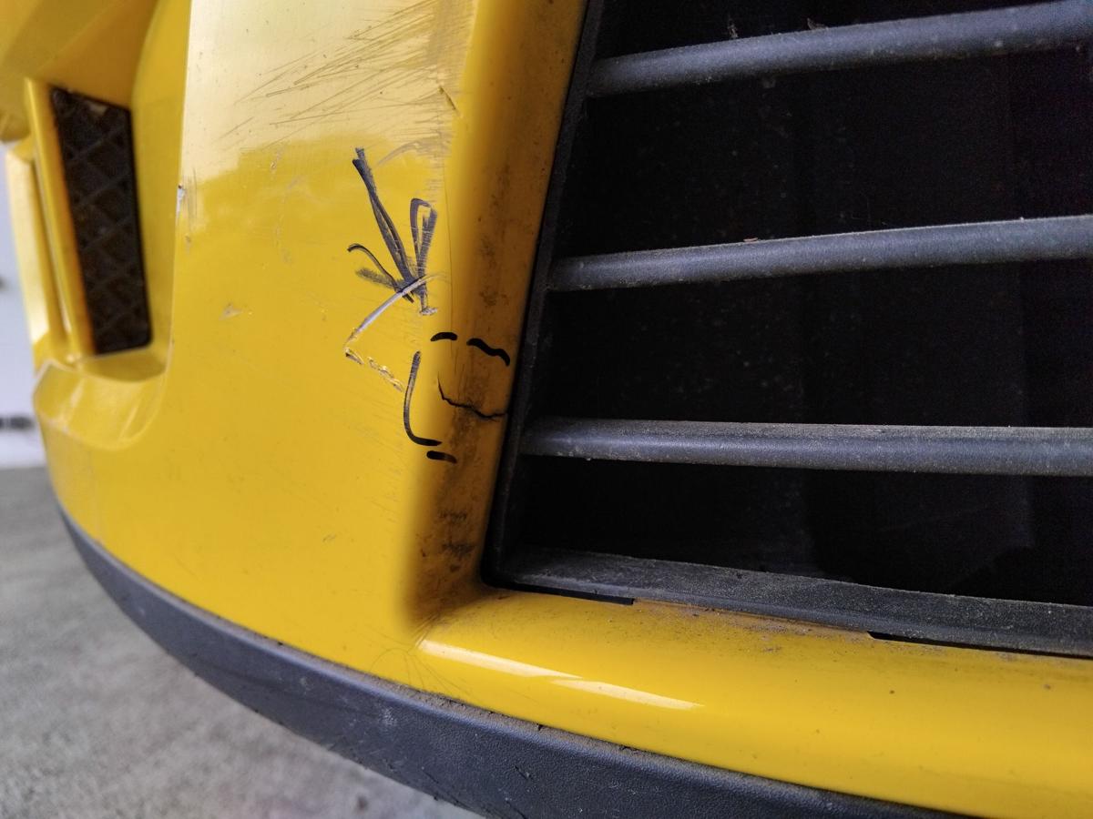 Ford S-Max 1 WA6 original Stoßfänger Stoßstange vorn beschädigt BJ2008