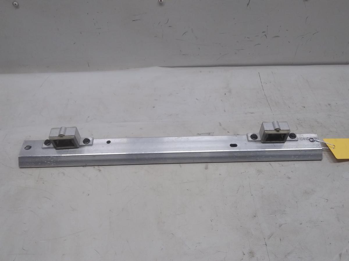 Tesla Model Y original Träger Halter Kühler oben 151849500B BJ2023