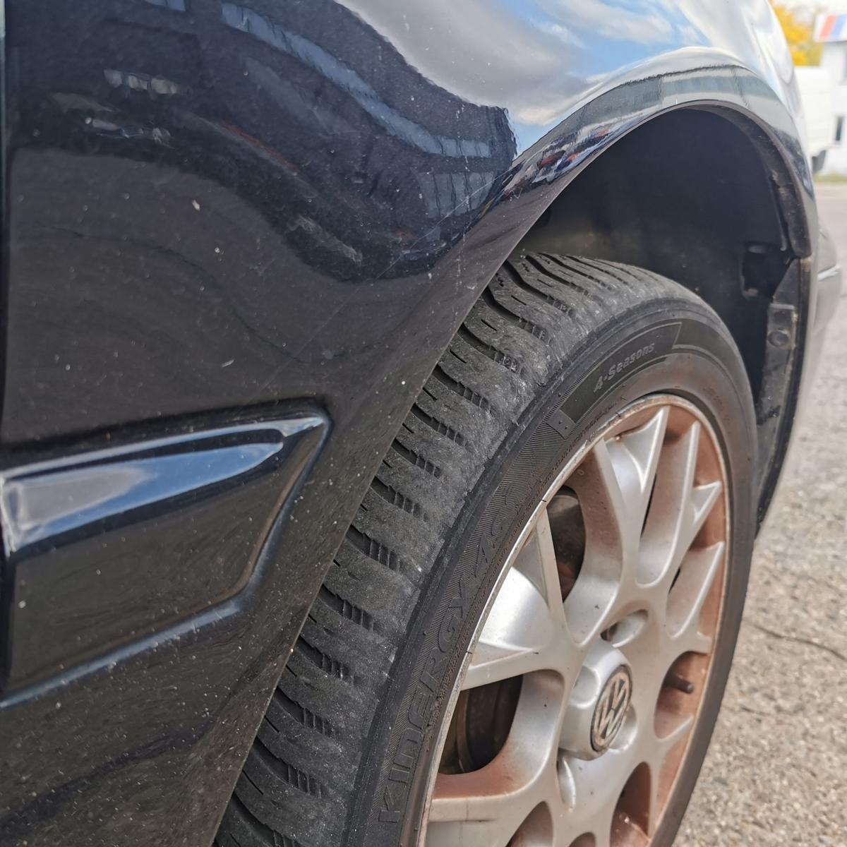 VW Golf 3 4 Cabriolet 1E Kotflügel Fender Seitenwand vorn rechts schwarz ROST