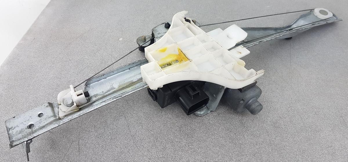 Ford Mondeo BWY Fensterheber hinten links 0130821773 Bj2005 Kombi