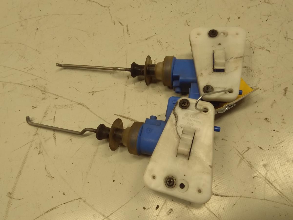 Audi 80 B3 Typ 89 original T&uuml;rschlo&szlig; vorn links rechts mit ZV Stellern Bj.1989 89862153C