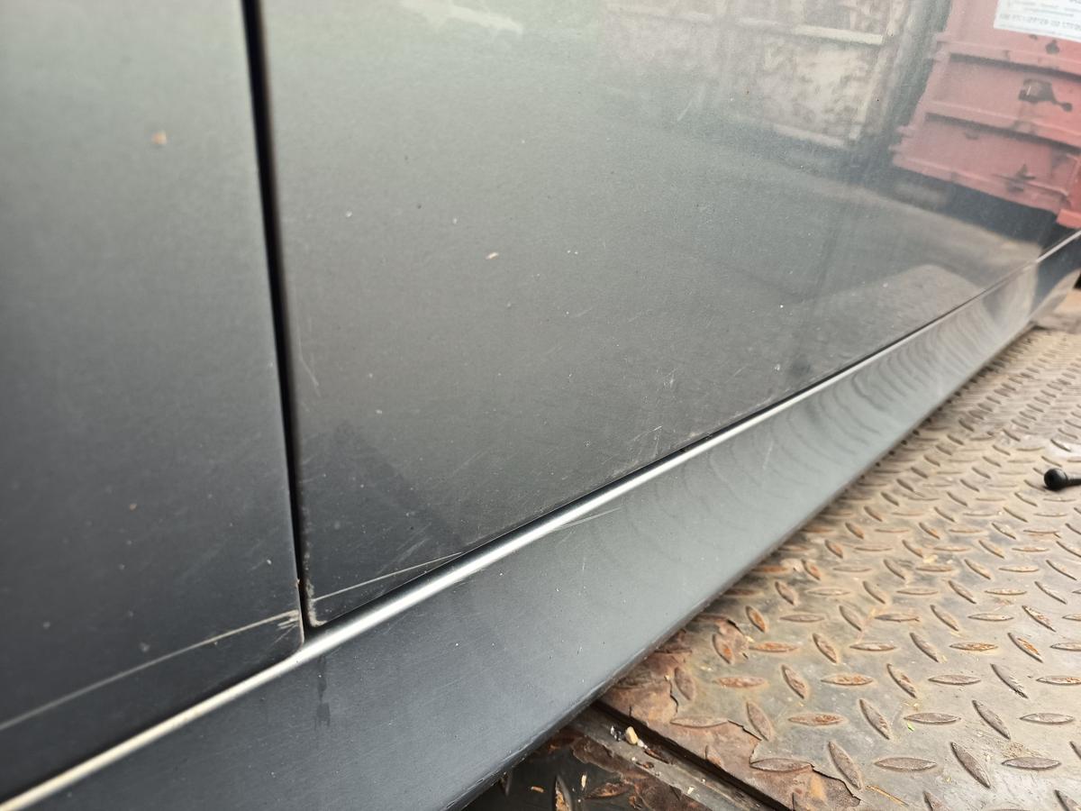 BMW E90/91 original T&uuml;r vorn links Fahrer A34 Arktis vor LCI Bj 2006