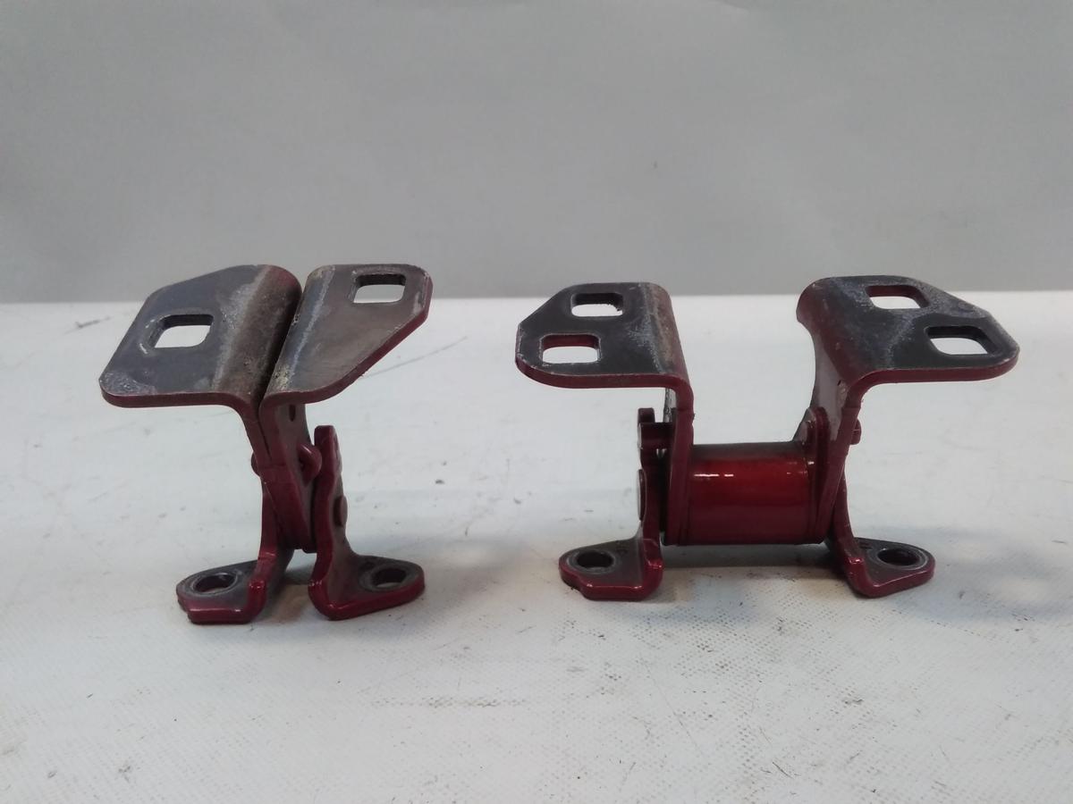 Tesla Model S Facelift original Satz T&uuml;rscharniere hinten rechts Bj.2019