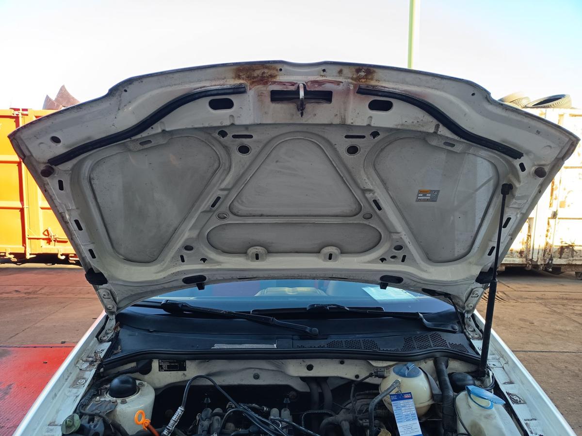 VW Polo 6N2 original Motorhaube Klappe Deckel vorn Front B9A Candywei&szlig; Bj 2000