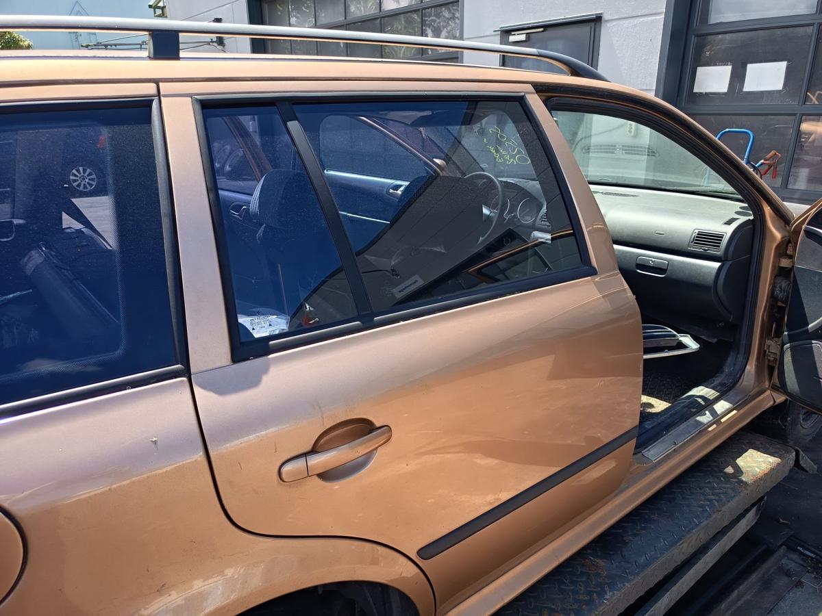 Skoda Octavia Combi 1U original T&uuml;r hinten rechts Fond Roh F8G Atamacabeige Bj 01