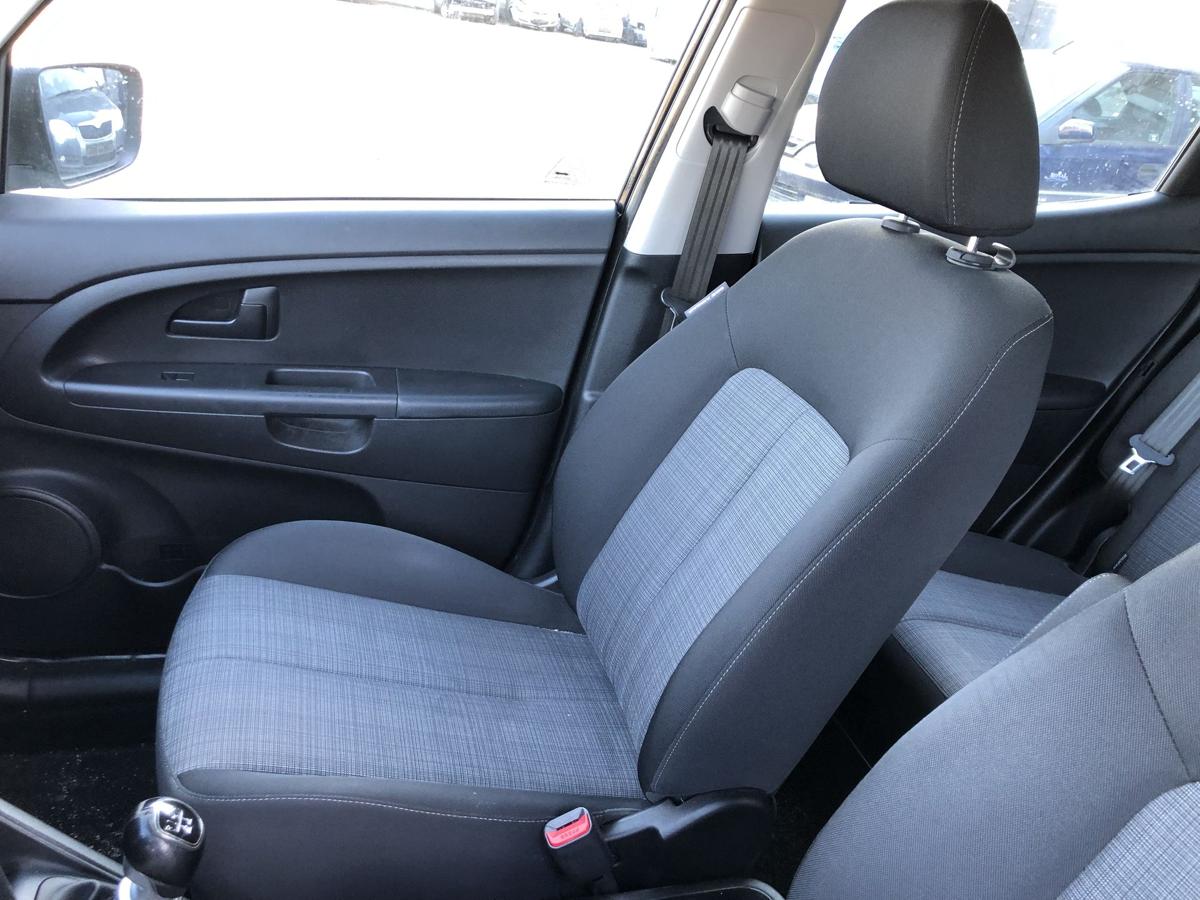 Kia Venga YN Sitz vorn rechts Beifahrersitz Stoff mit Heizung Autositz
