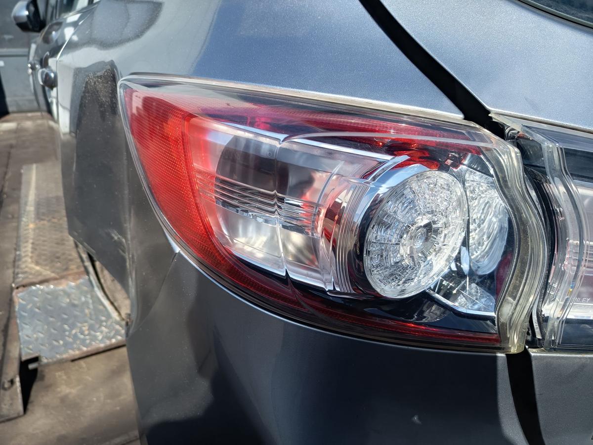 Mazda 3 BL original R&uuml;ckleuchte links aussen Baujahr 2010