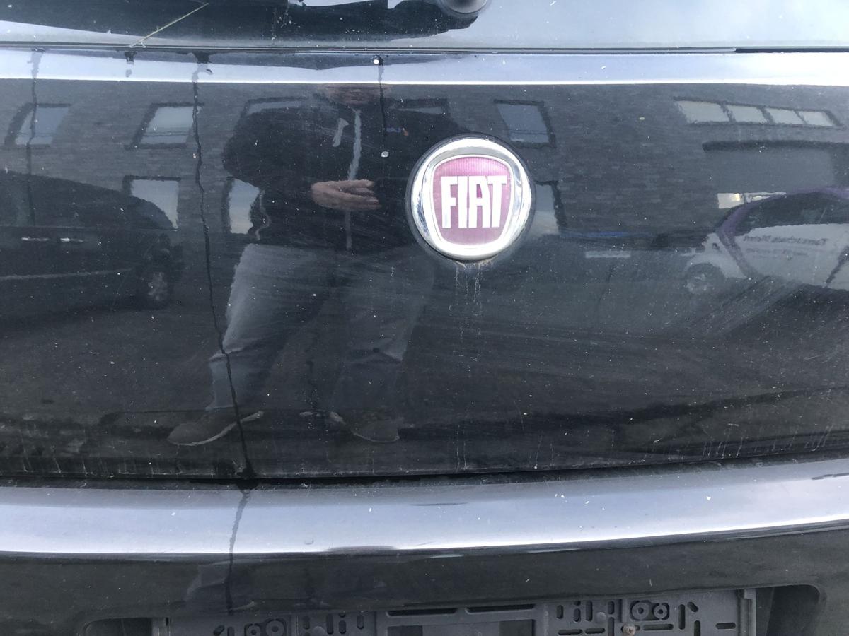 Fiat Grande Punto 199 Heckklappe mit Scheibe 5t&uuml;rer Kofferraumklappe 891 Nero