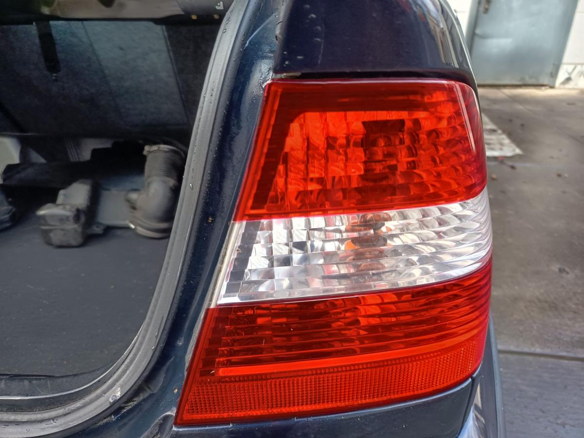 BMW E46 Limo original R&uuml;ckleuchte rechts Heck Schluss Licht Bj 2005