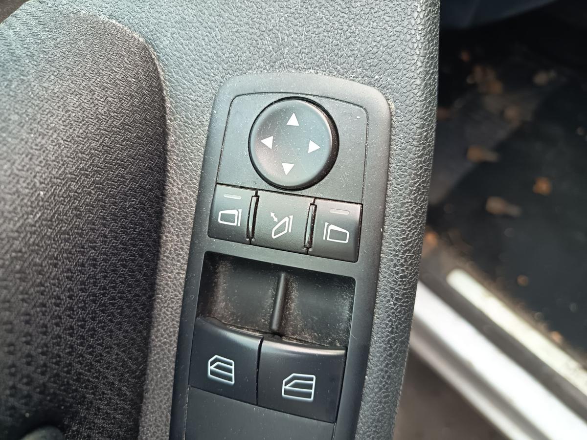 Mercedes A-Klasse W169 orig elektrisch einklappbarer Spiegel rechts Bj 2007