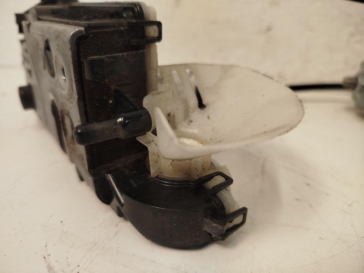 Peugeot 2008 I CU ab16 T&uuml;rschloss vorn links mit Tr&auml;ger T&uuml;rgriff Fahrert&uuml;r OEM