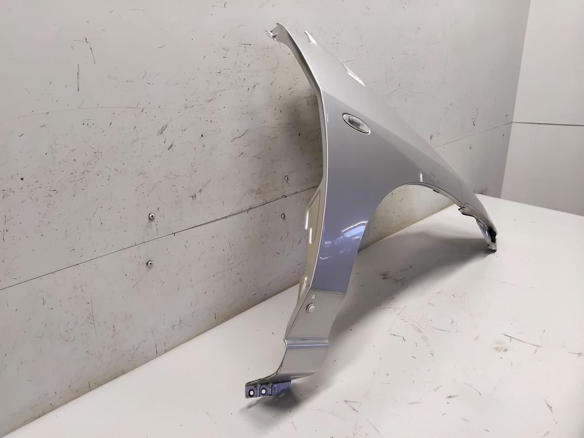 Suzuki Liana original Kotfl&uuml;gel vorn rechts silber Z2S Silky Silver Met BJ2006