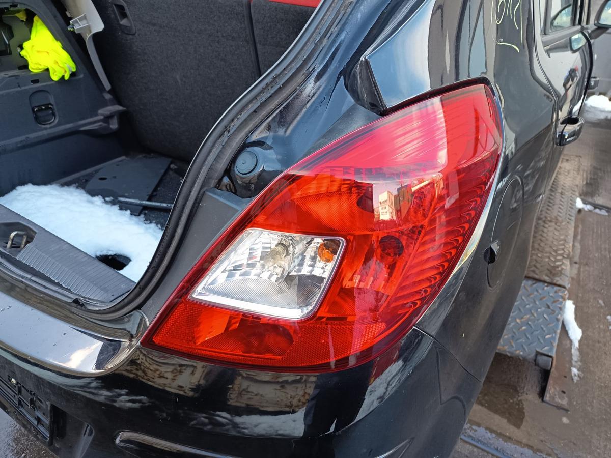 Opel Corsa D original R&uuml;ckleuchte rechts Licht Heck Schluss Bj 2009