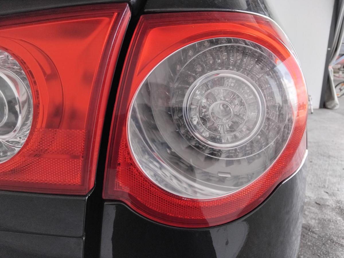 VW Passat 3C Variant original Rückleuchte Heckleuchte rechts aussen BJ2009
