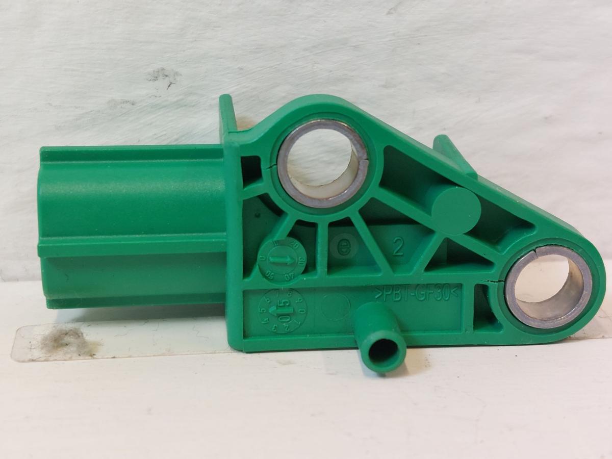 VW Golf Plus 5M Aufprallsensor hinten Airbagsensor 5M0909606 Sensor