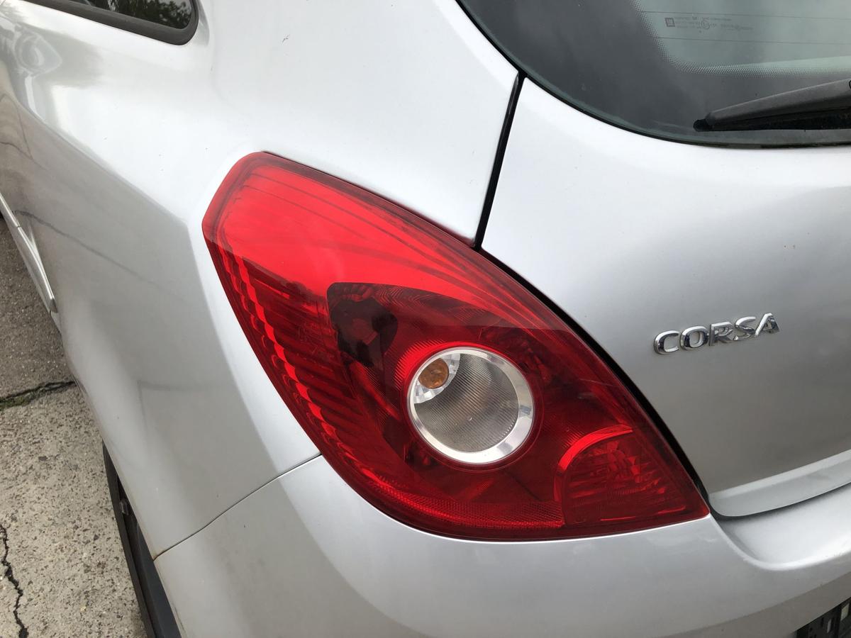 Opel Corsa D R&uuml;ckleuchte links R&uuml;cklicht Heckleuchte nur f&uuml;r 3 t&uuml;rer